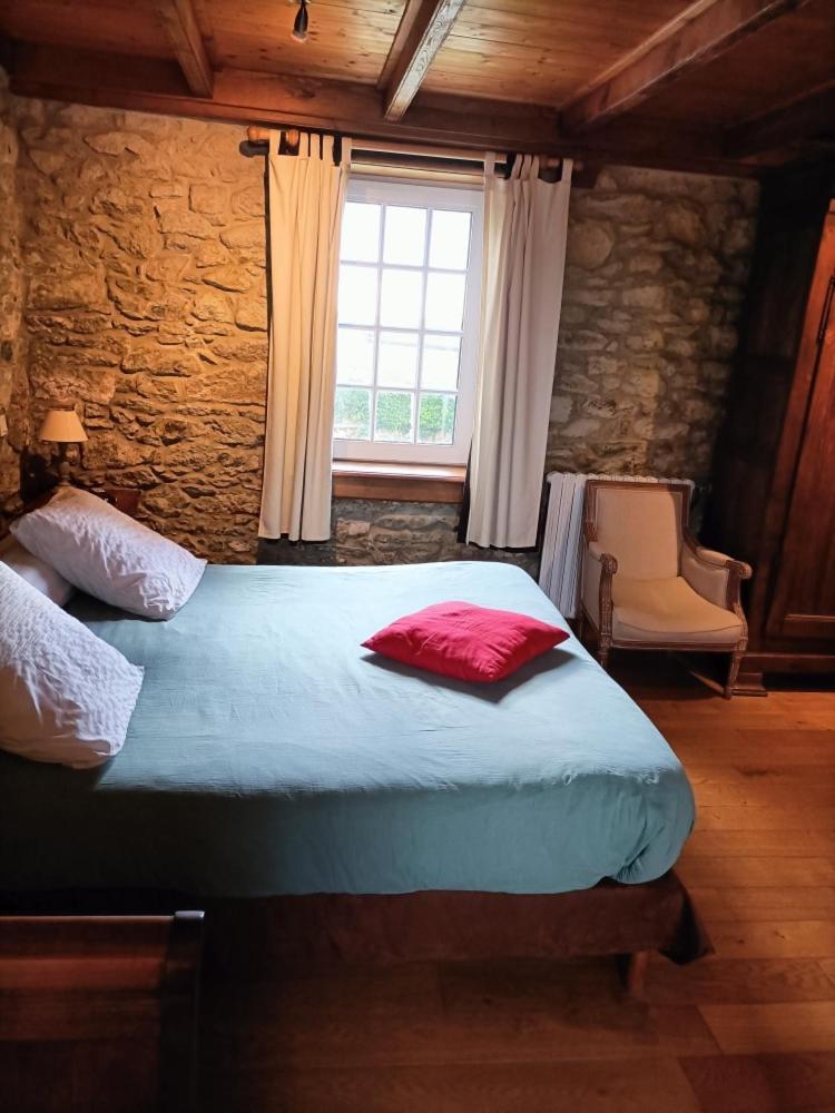 Oudoty Bed & Breakfast Kerlouan Стая снимка